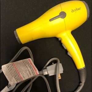 Dry bar hairdryer
